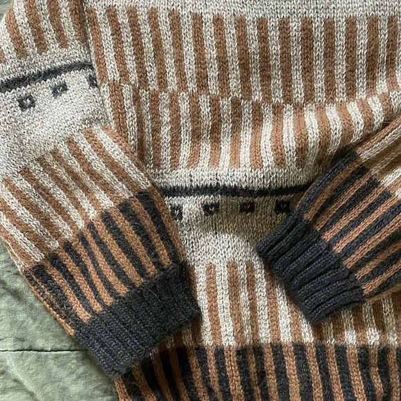 Knotty Ones Ethno sweater, medium - Picture 2 of 7
